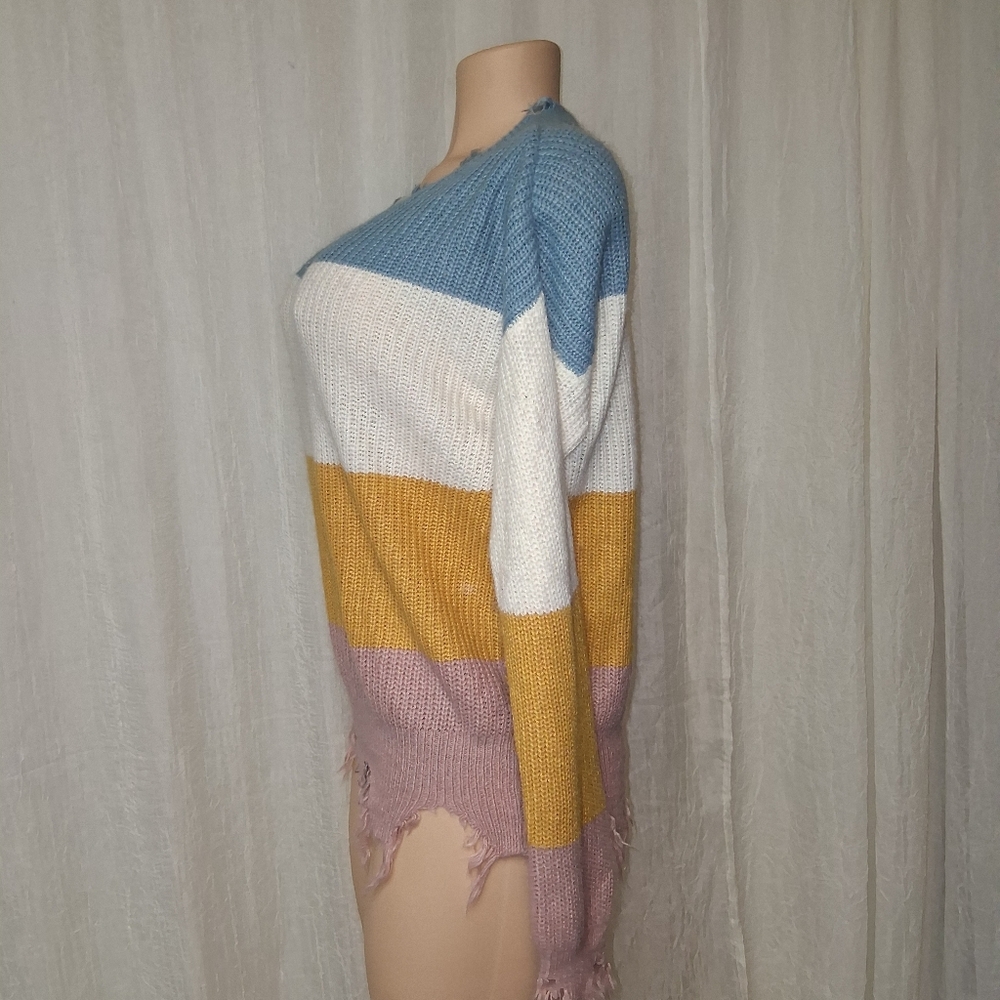 RUN WAY 7 women Size M Colorful Distressed Crew Neck Sweater - Picture 9 of 13